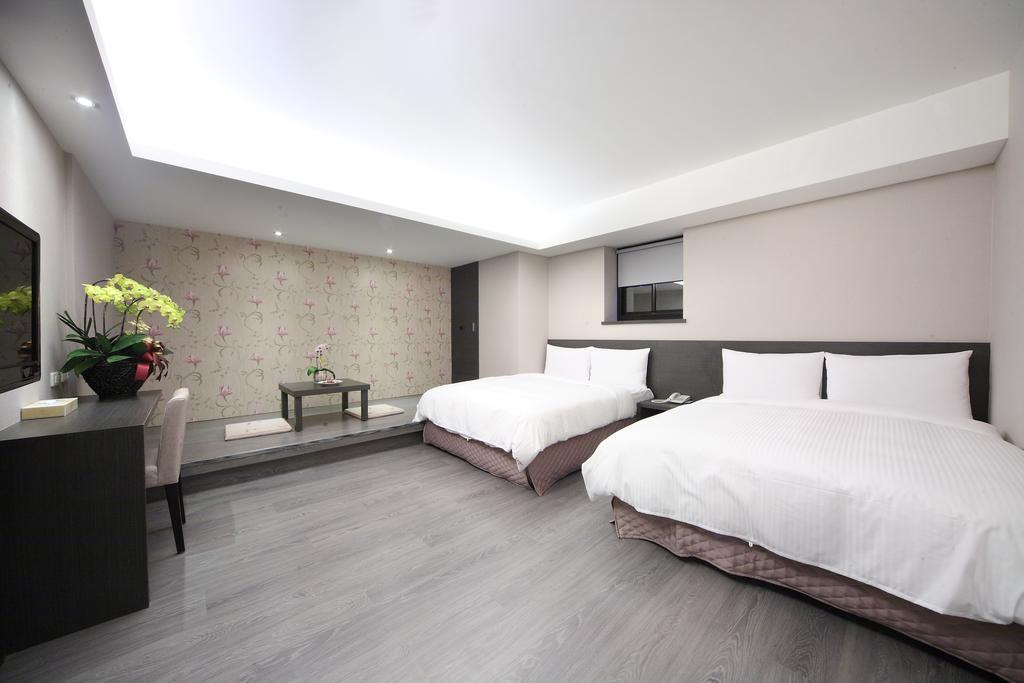 宜都大飯店 Idol Hotel Kaohsiung Exterior foto